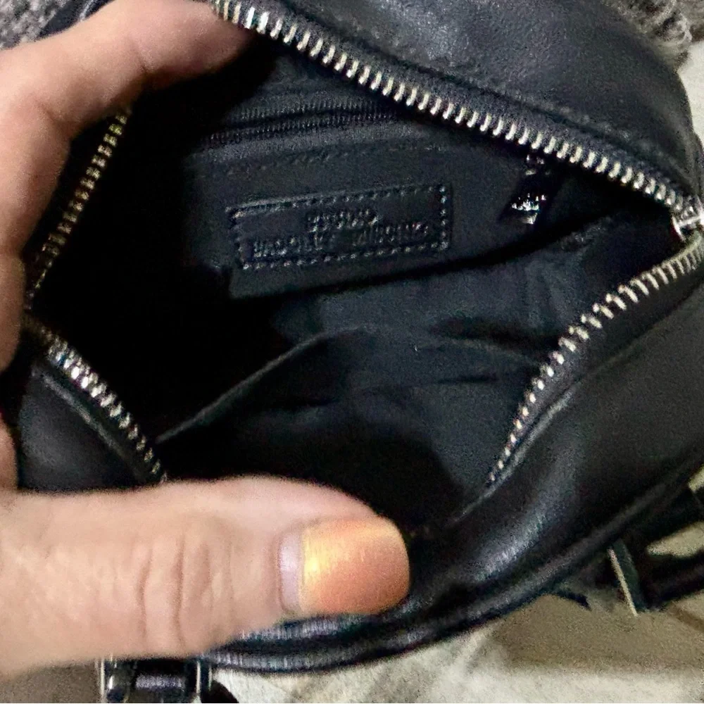 ❤️Studio Mischka Badgley Crossbody Bag - Picture 7 of 7